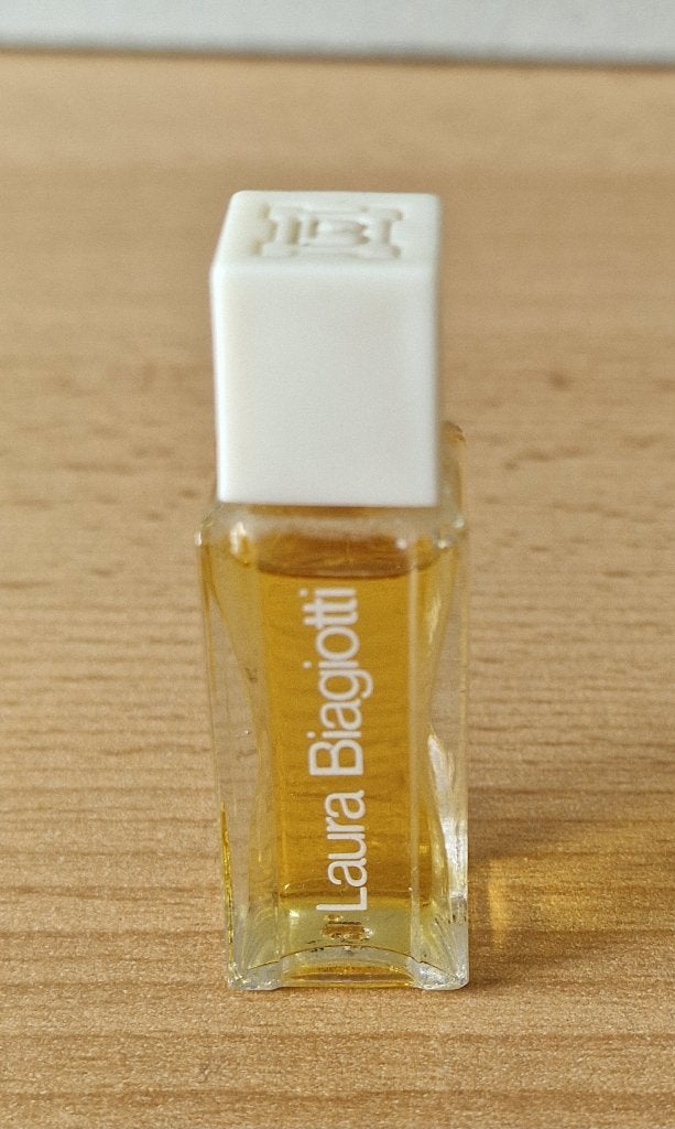 Miniatuur parfum flesje laura biagiotti, Ophalen of Verzenden, Zo goed als nieuw, Miniatuur, Gevuld