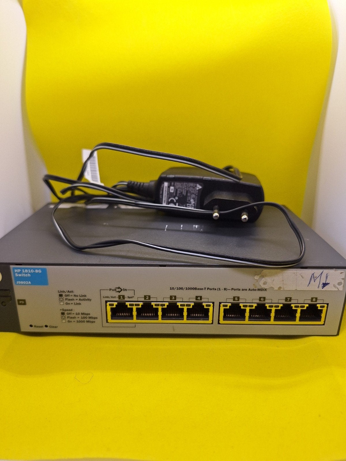 HP 1810-8G Switch J99802A - 8-poorts Gigabit Ethernet, Computers en Software, Ophalen of Verzenden, Gebruikt