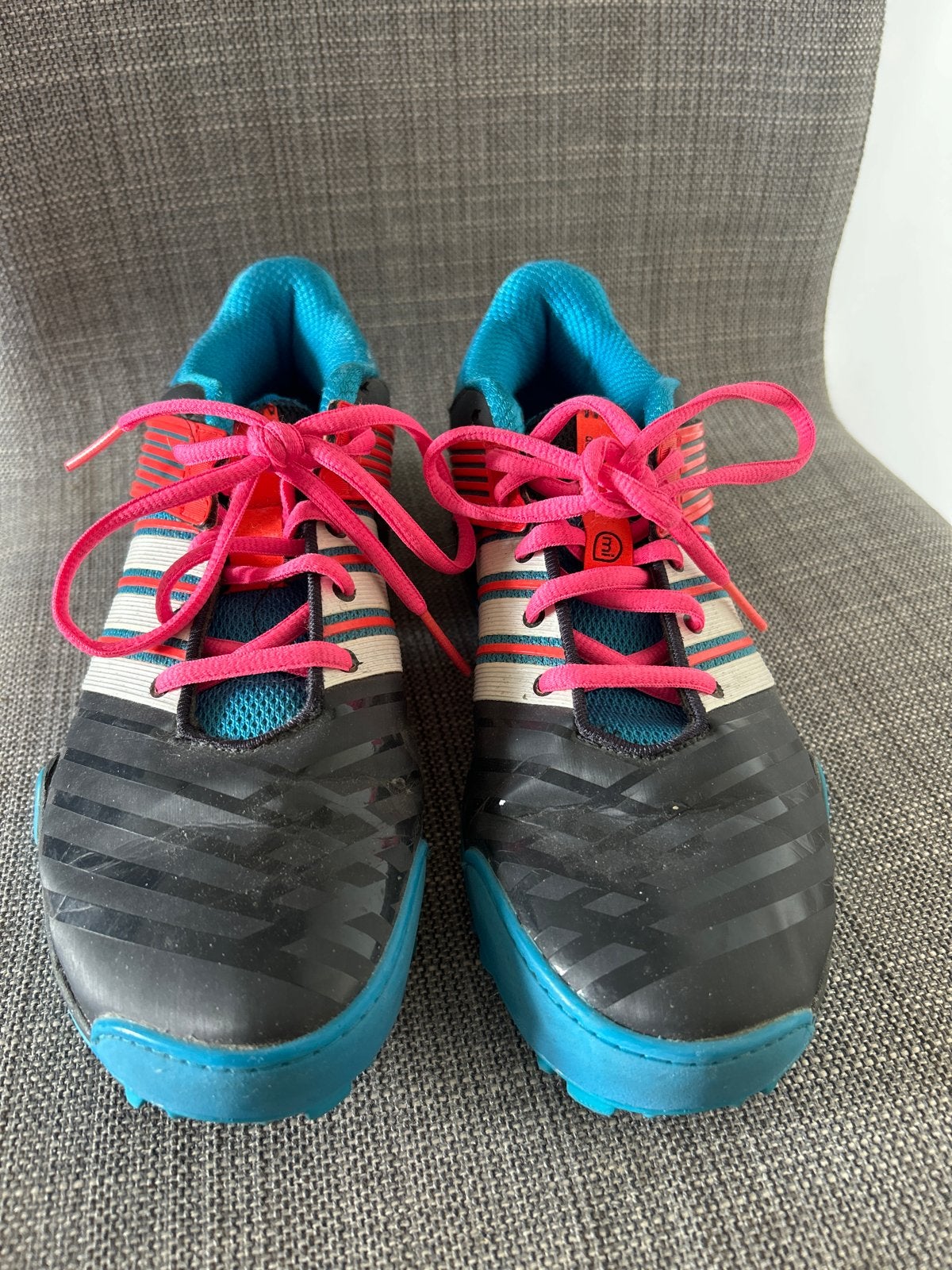 Adidas hockeyschoenen - Maat 41 1/3, Ophalen, Zo goed als nieuw, Schoenen