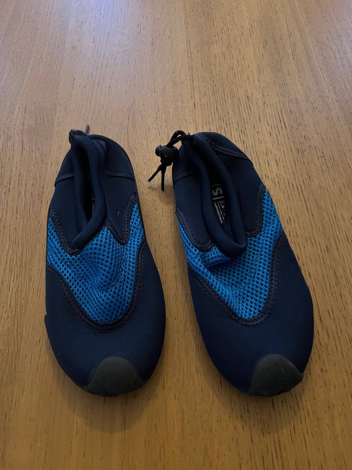 Waterschoenen maat 33, Kinderen en Baby's, Kinderkleding | Schoenen en Sokken, Ophalen of Verzenden, Zo goed als nieuw, Jongen of Meisje