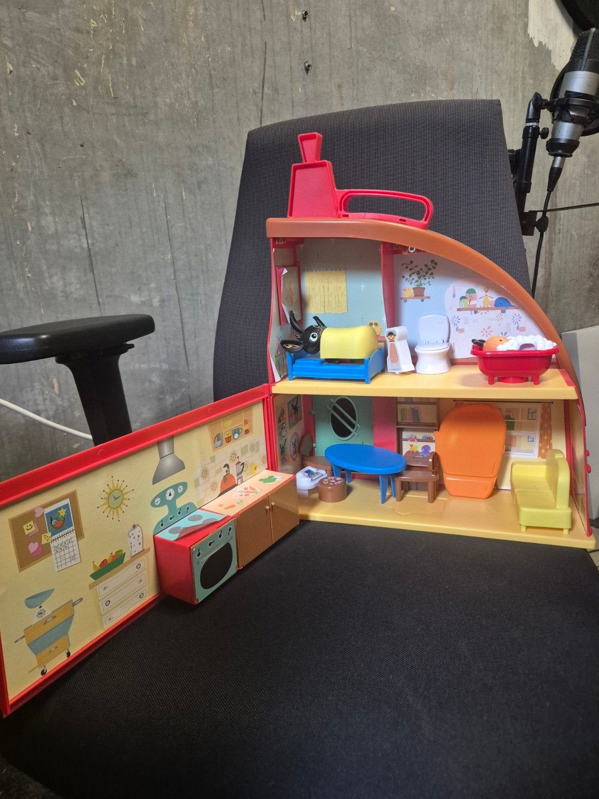 bing huis, Ophalen, Zo goed als nieuw, Poppenhuis