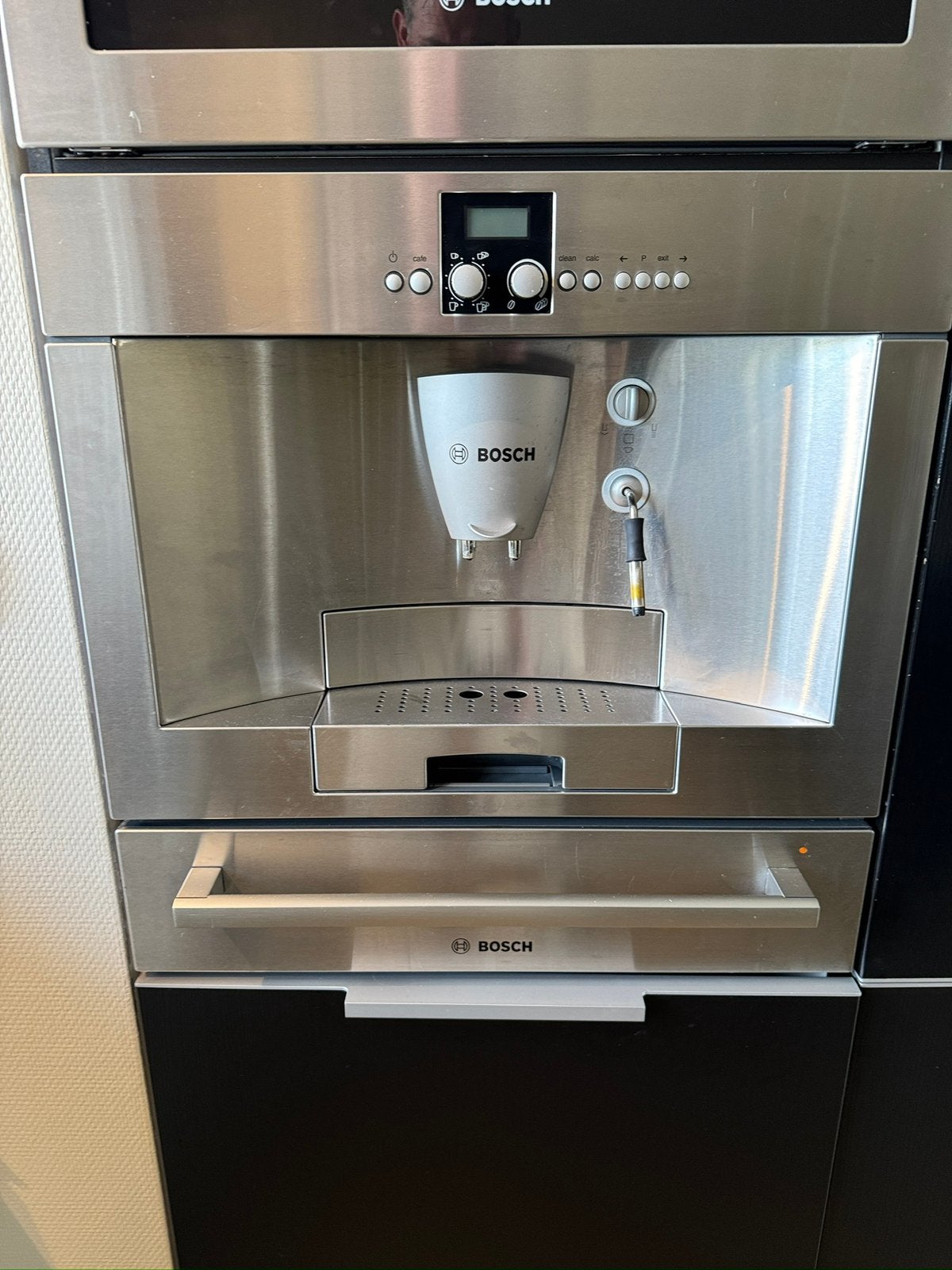 Bosch koffiemachine en warmhoudplaat, Ophalen, Zo goed als nieuw, Koffiemachine