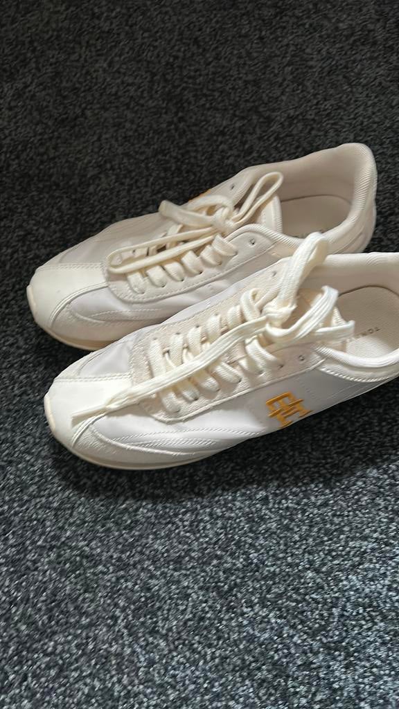 Tommy hilfiger sneakers, Ophalen of Verzenden, Zo goed als nieuw, Wit, Sneakers of Gympen