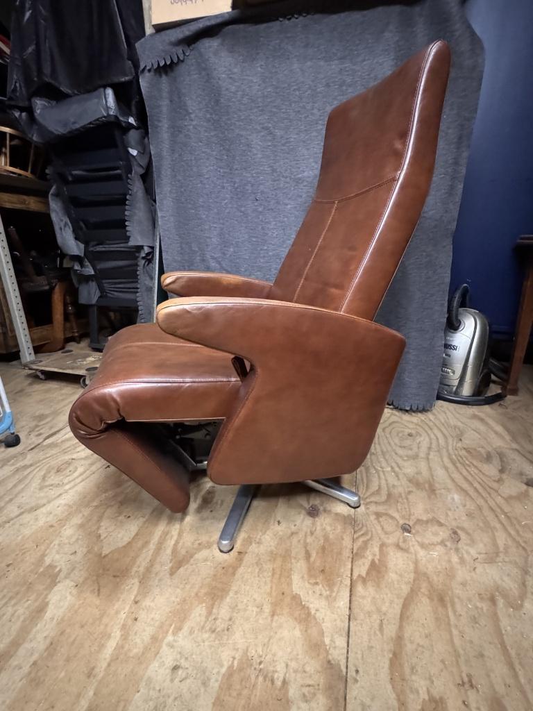 Relaxstoel-merk Cosmo, Ophalen, Gebruikt, Bruin, Leer