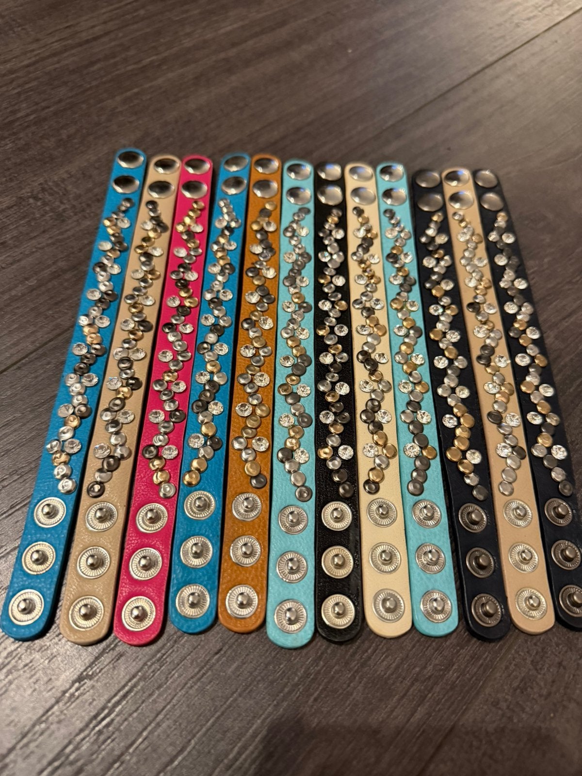 Partij 12 stuks echt leren armbanden A23/1, Ophalen of Verzenden, Nieuw