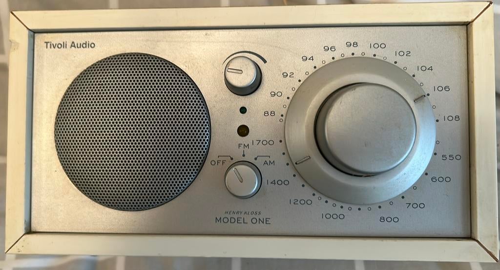 Tivoli Audio Model One wit, Ophalen of Verzenden, Gebruikt, Radio