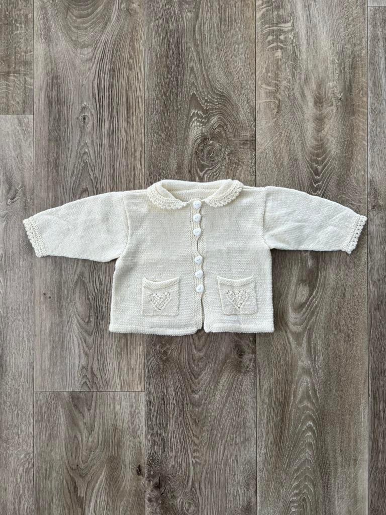 Handgemaakt gebreid baby vestje crème wit 62, Handgemaakt, Ophalen of Verzenden, Zo goed als nieuw, Truitje of Vestje