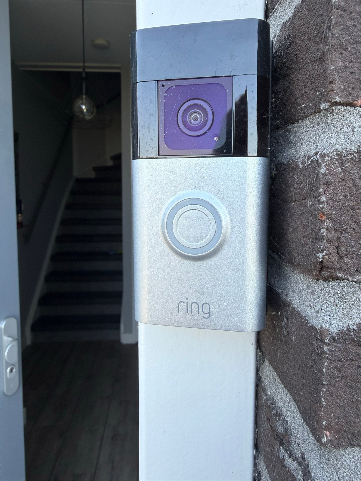 Ring Video Doorbell Plus - Draadloze Deurbel met Camera, Ophalen, Bewegingsdetectiesensor, Zo goed als nieuw, Draadloos