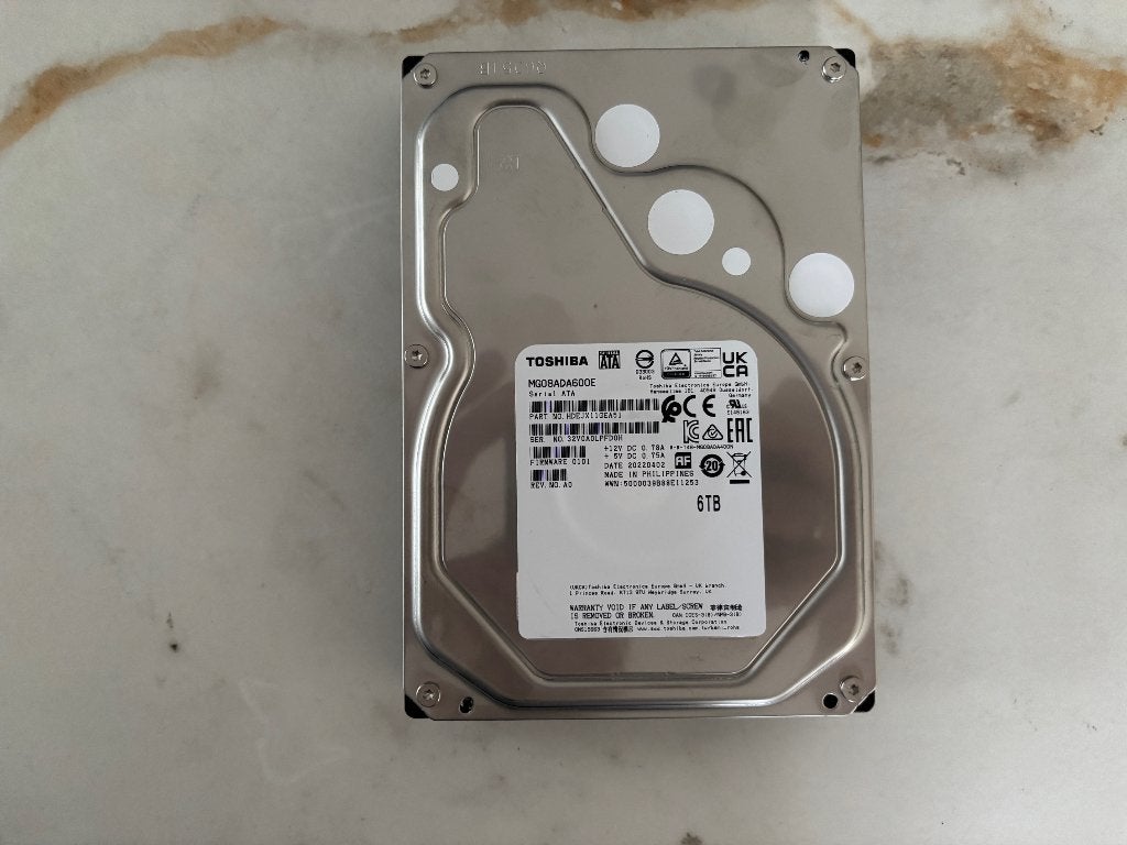 Toshiba 6TB Harddisk (2 stuks), Computers en Software, Ophalen, Intern, Toshiba, Zo goed als nieuw
