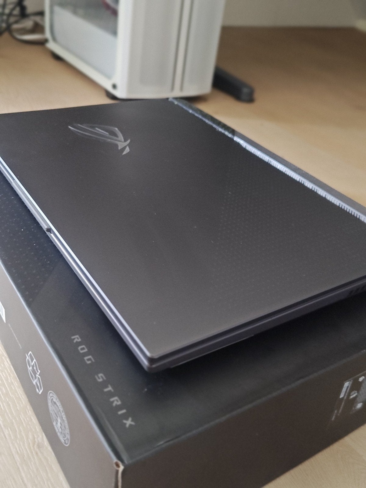 Asus RoG Strix G17 | RTX 4060 | 16 GB | 240h gaming laptopz, Computers en Software, Ophalen of Verzenden, Zo goed als nieuw, Gaming