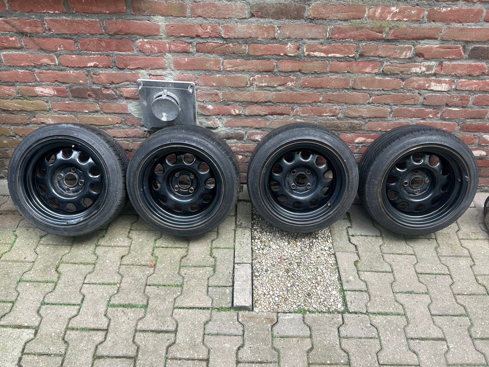 4x100 14 inch verbreedt staal steelies, Ophalen, Gebruikt