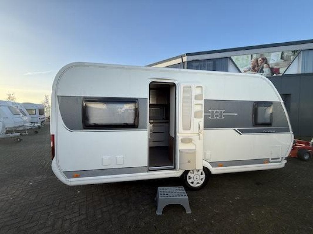 Hobby Excellent 460 UFE Netjes en met fietsenrek, Schokbreker, Rondzit, Hobby, Bedrijf