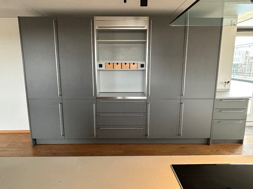 Bulthaup designkeuken met recente Bosch-inbouwapparatuur, Ophalen, Gebruikt, Dubbelwandige keuken, Overige kleuren