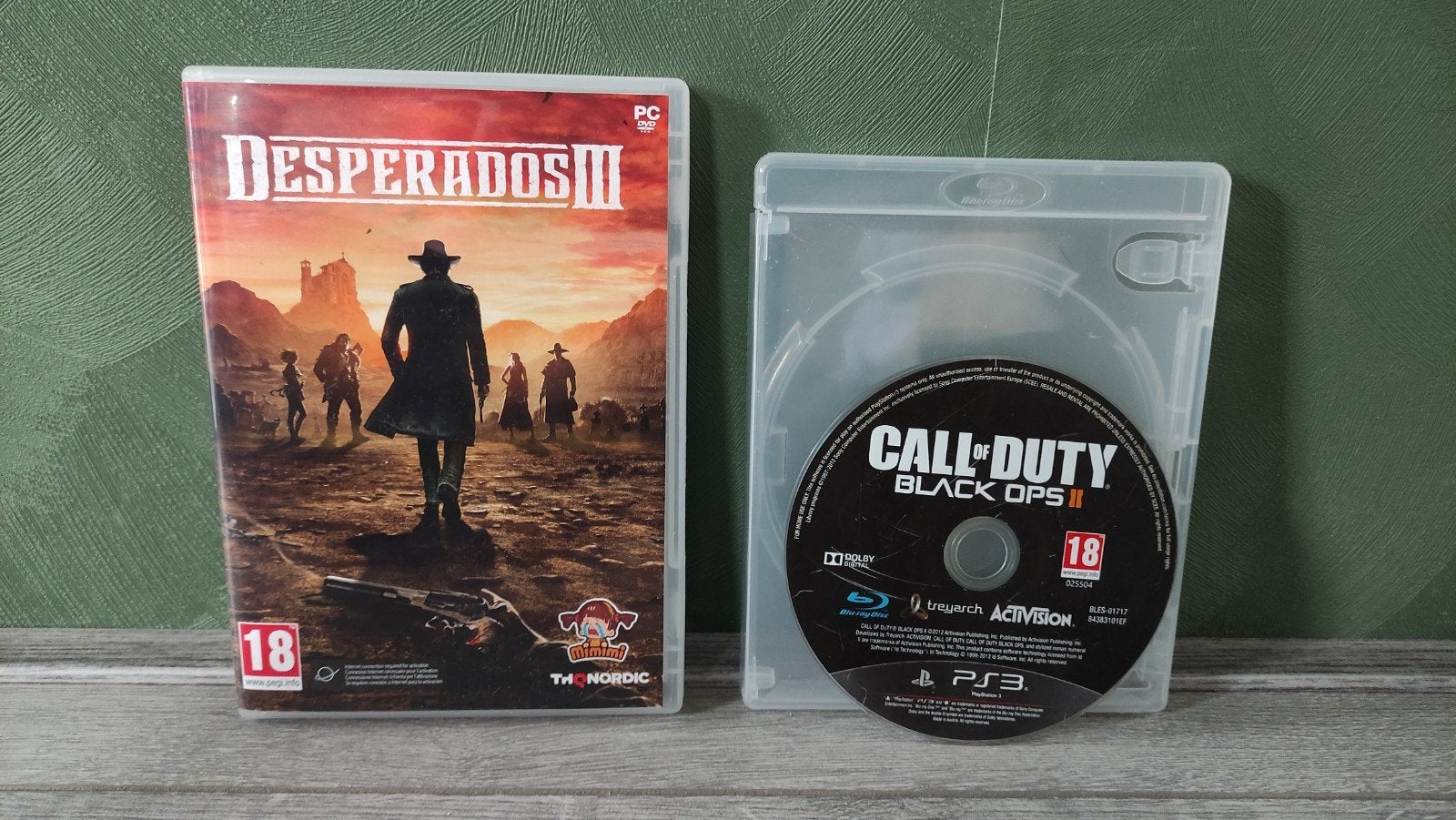Call of Duty Black ops 2 ps3 en gratis desperados 3 pc game, 3 spelers of meer, Ophalen of Verzenden, Zo goed als nieuw, Vanaf 3 jaar