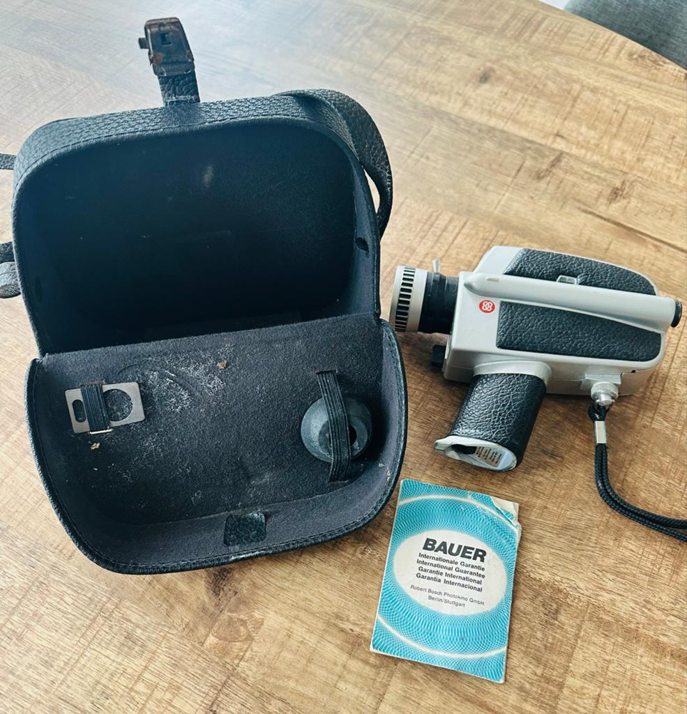 Vintage Bauer Super 8 filmcamera met tas en boekje, Ophalen, 8mm, Camera