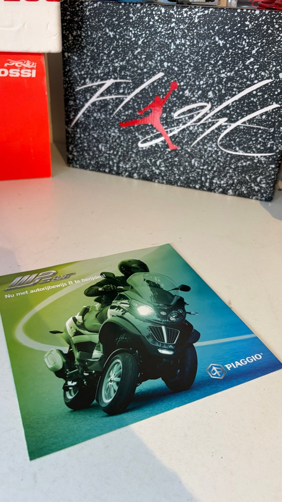 Piaggio MP3 LT Brochure - Informatieboekje, Ophalen of Verzenden