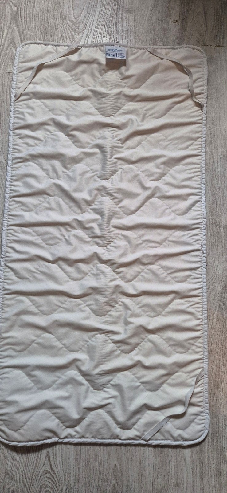 Twee stuks Aerosleep ledikantmatrasbeschermers, Gebruikt, Eenpersoons, Matrasbeschermer, Wit