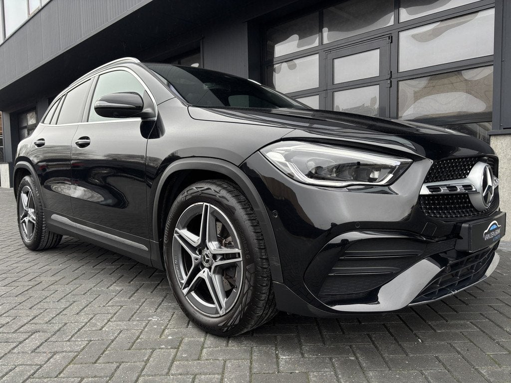 Mercedes-Benz GLA 200 Business Solution AMG Pano 360 camera, 4 cilinders, Met garantie (alle), Zwart, Origineel Nederlands
