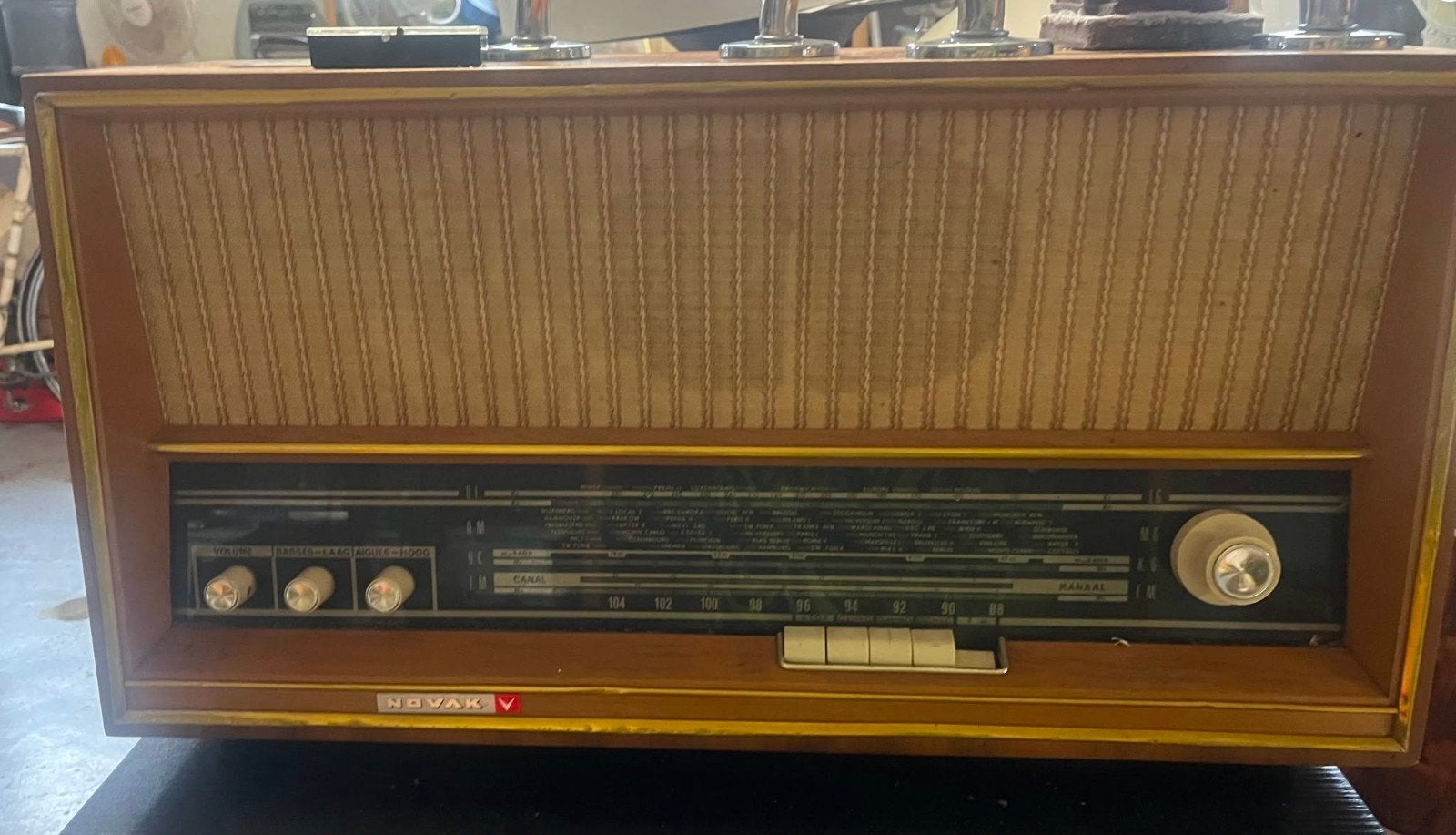 Vintage Novak Radio - Jaren '60 buizenradio, Ophalen