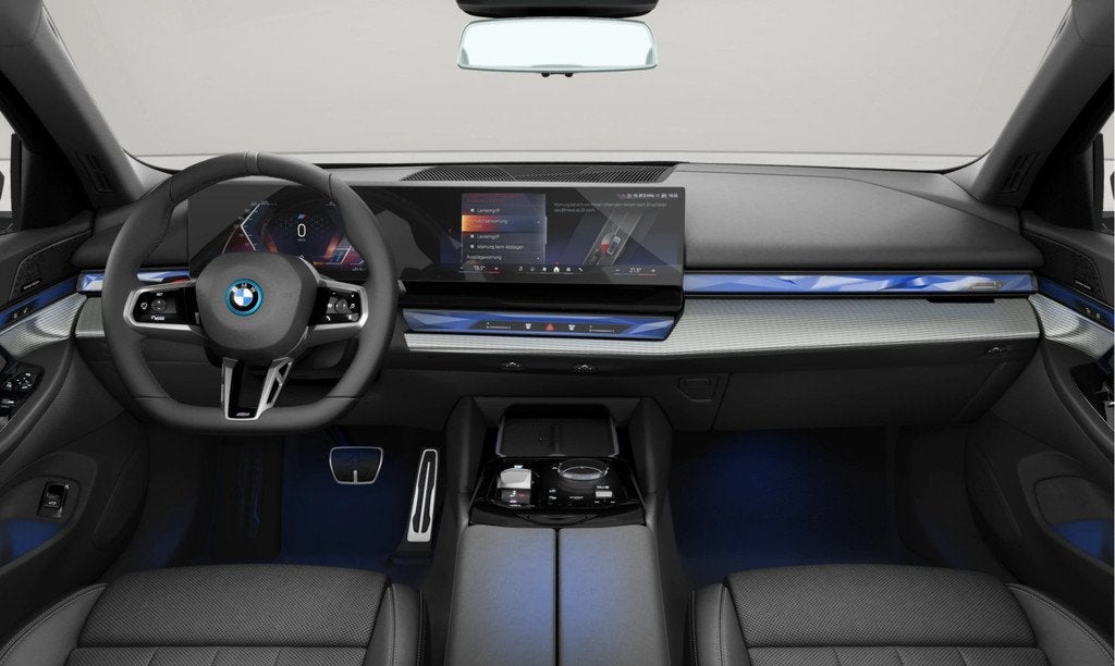 BMW i5 eDrive40 - M-Sport - Active Cruise Control - Harman K, Auto's, BMW, Achterwielaandrijving, Gebruikt, Zwart, 340 pk