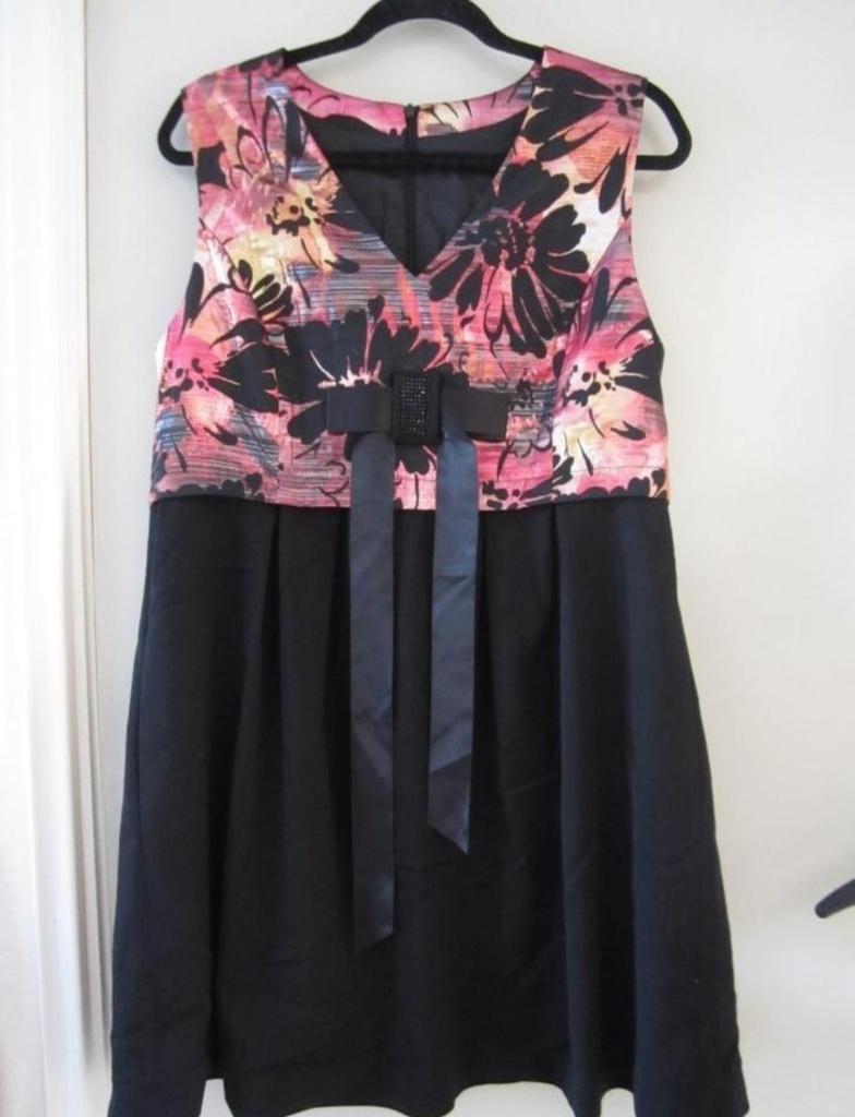 Feestjurk zonder mouwen,maat: 38 / 40,, Kleding | Dames, Ophalen of Verzenden, Zo goed als nieuw, Maat 38/40 (M), Boven de knie