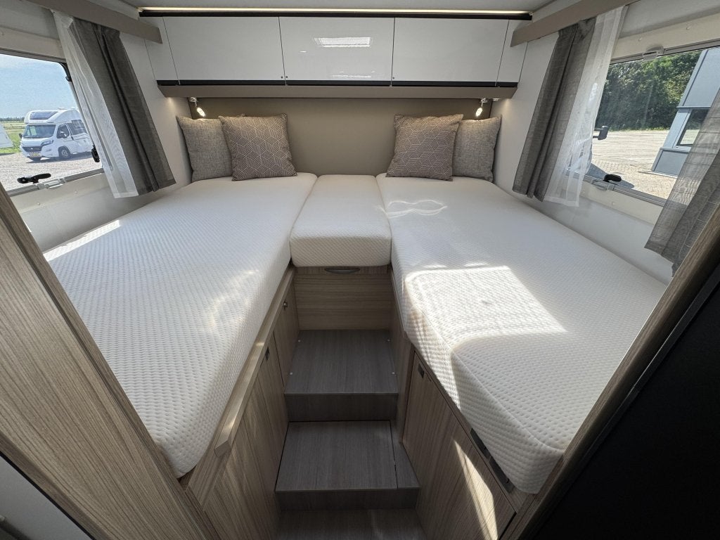 Adria Compact Axess DL Automaat 180PK Enkele bedden Nwst., Caravans en Kamperen, Automaat, 6 tot 7 meter, Bedrijf, Diesel