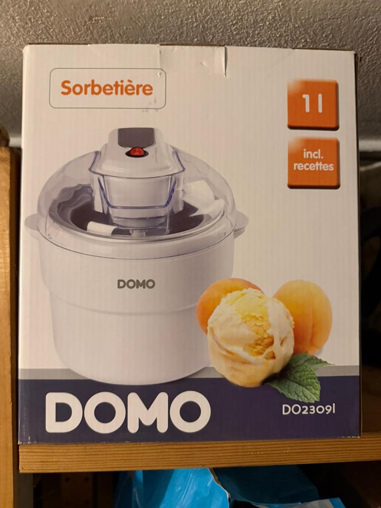 Domo ijsmachine 1L compleet in doos, Witgoed en Apparatuur, IJsmachines, Nieuw, Ophalen of Verzenden