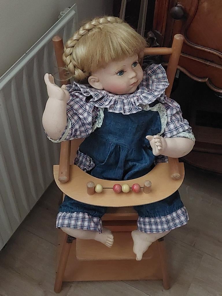 Pop met kinderstoel., Verzamelen, Poppen, Ophalen, Pop