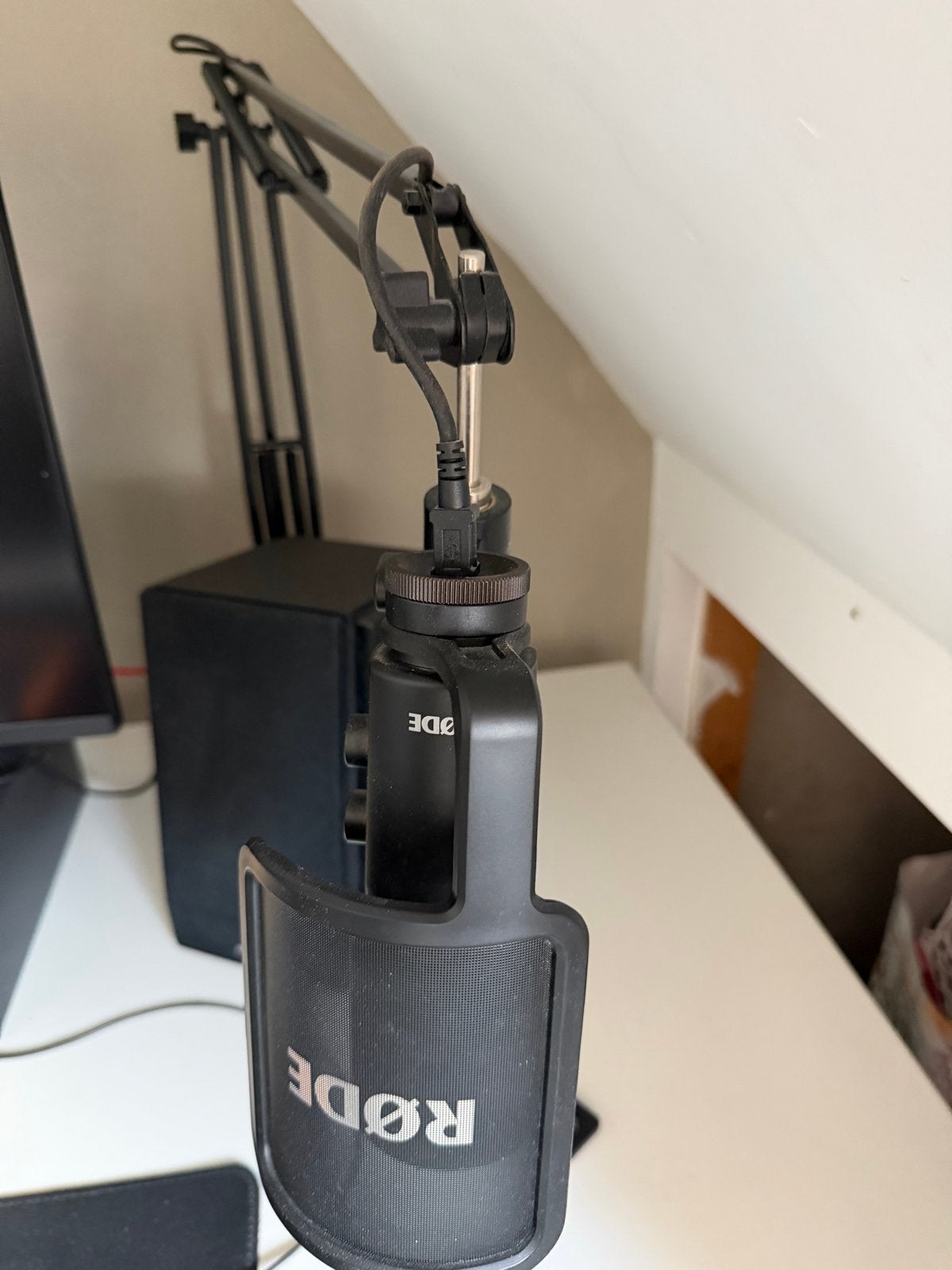 Rode NT-USB Studiomicrofoon met popfilter, statief en arm, Muziek en Instrumenten, Microfoons, Ophalen, Zo goed als nieuw, Studiomicrofoon