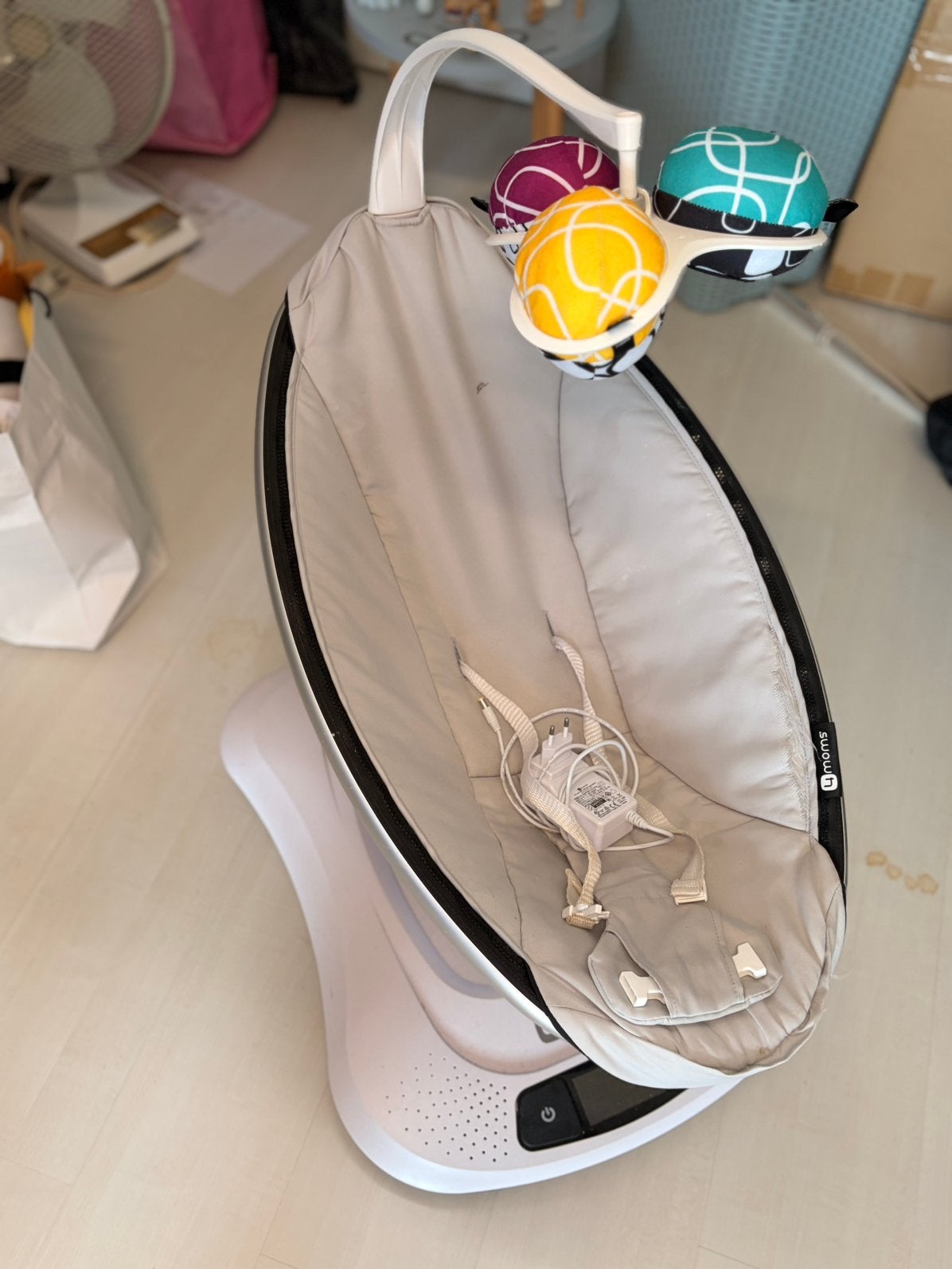 4 moms mamaroo gebruikt, Gebruikt, Schommelstoel, Verstelbaar, Ophalen