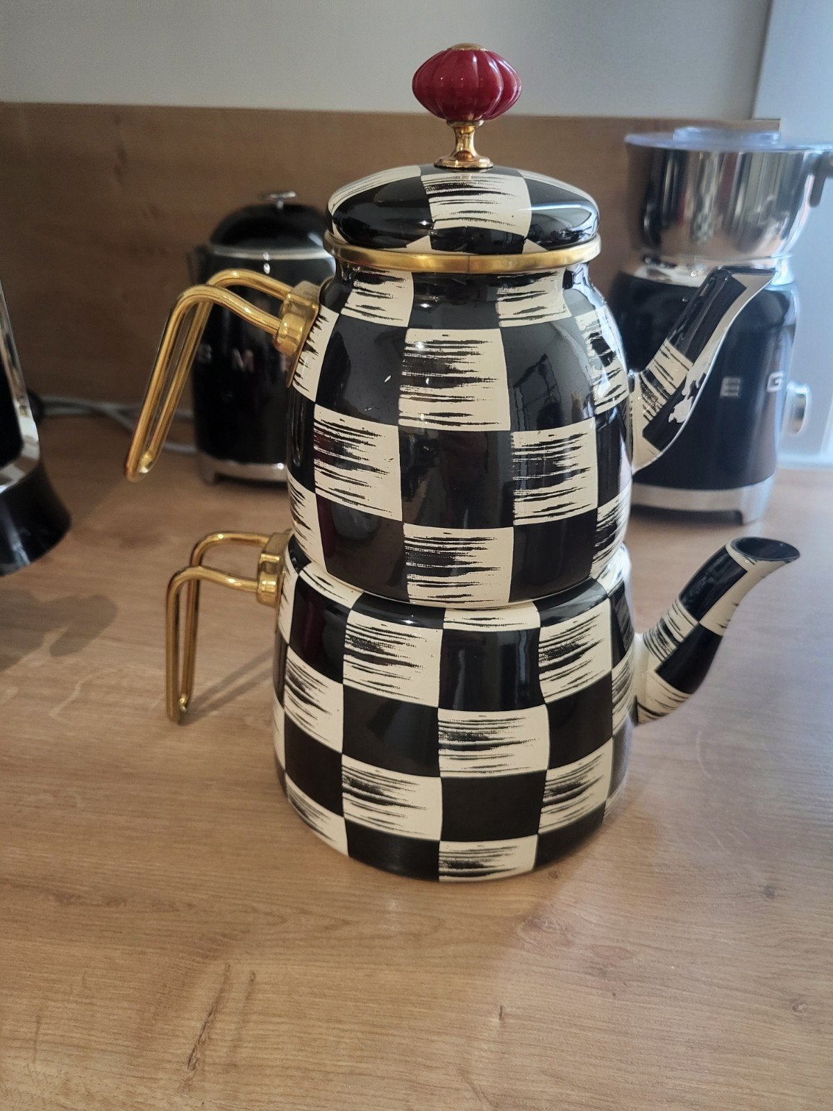 Zwart-witte theepot/fluitketel met gouden accenten, Huis en Inrichting, Zo goed als nieuw, Zwart, Metaal, Overige merken