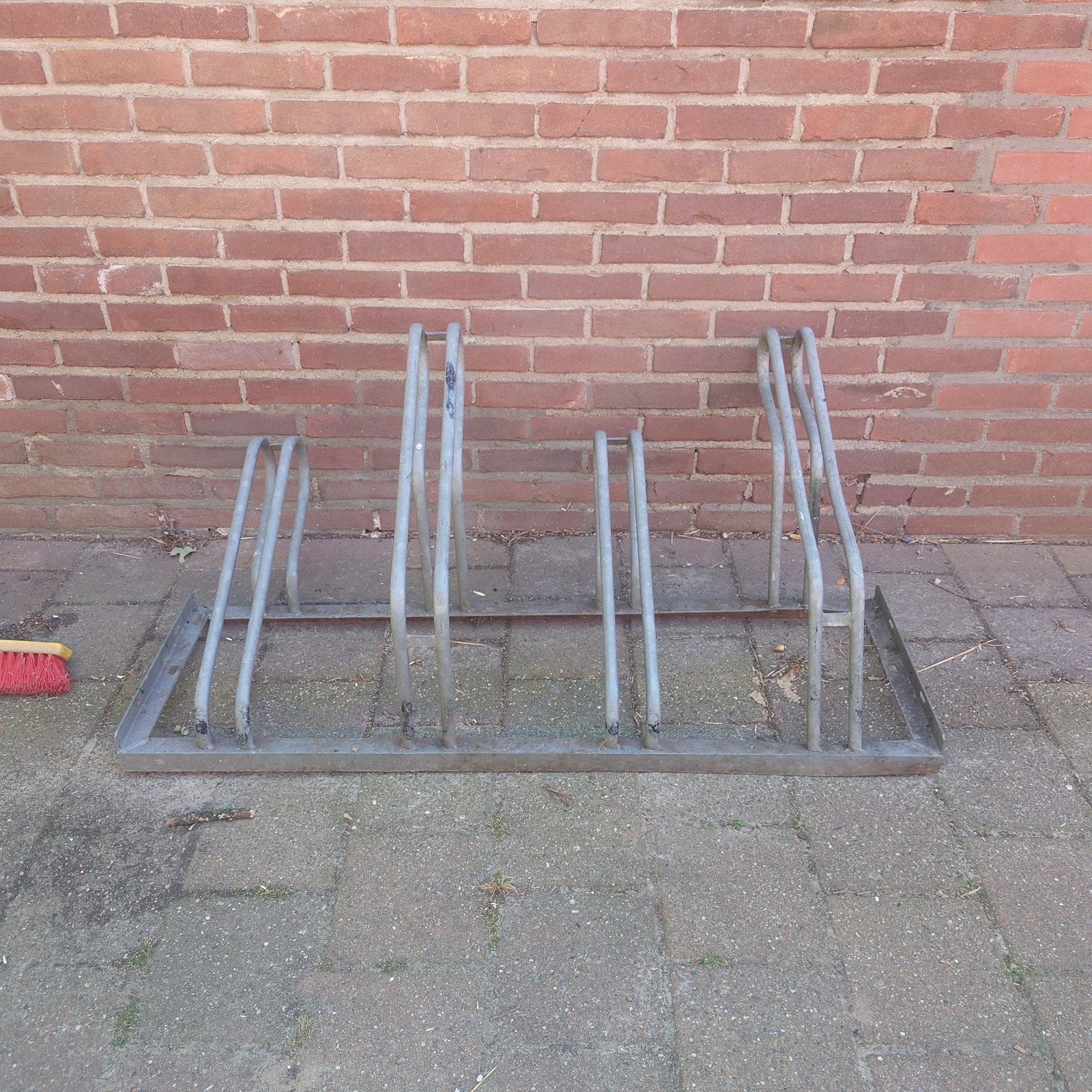 Stevig fietsenrek voor 4 fietsen, Fietsen en Brommers, Fietsaccessoires | Fietsenrekken, Ophalen, Gebruikt