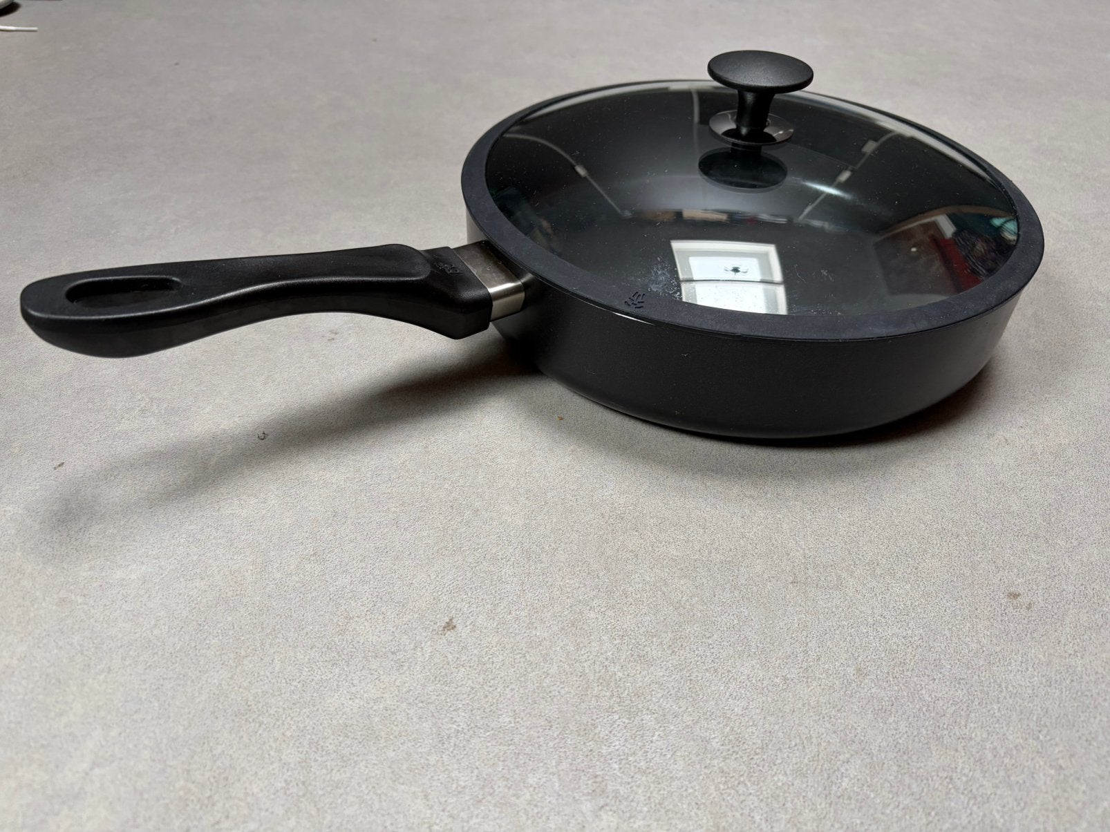 Hapjespan BK 28 cm, Ophalen, Zo goed als nieuw, Rvs, Koekenpan of Braadpan