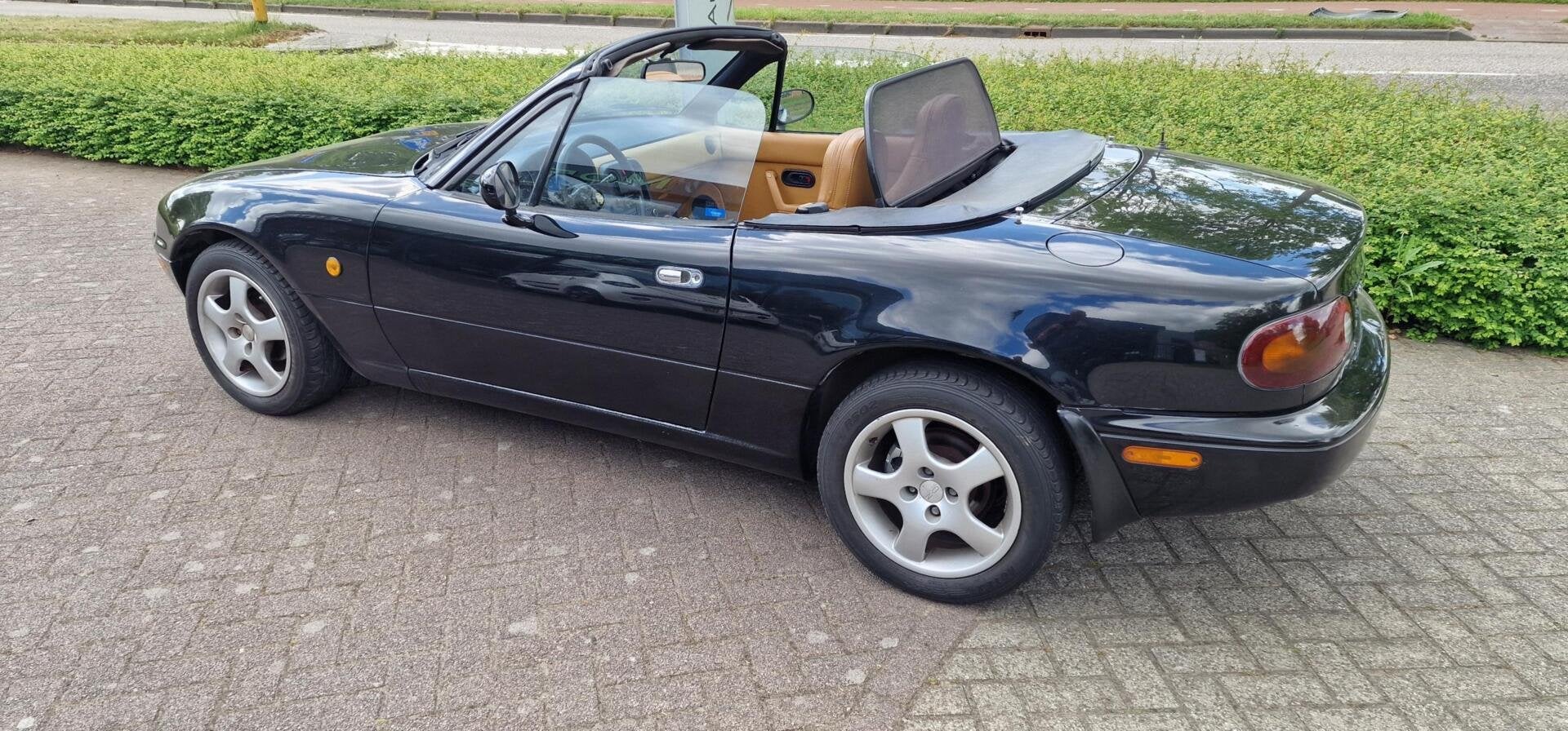 Mazda MX-5 NA LIMITED EDIT.1.6i-16V /C.V/STUURBEKR/LEDER, foto 3