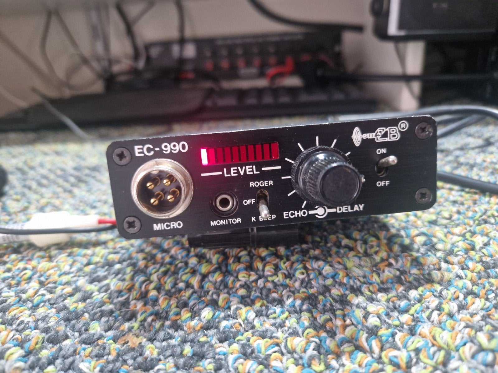 Echo Kastje EC-990 voor Microfoon, Ophalen