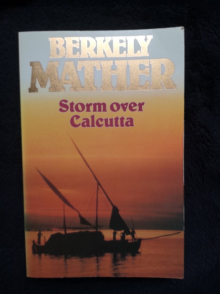 Berkely Mather, Storm over Calcutta, Ophalen of Verzenden, Zo goed als nieuw