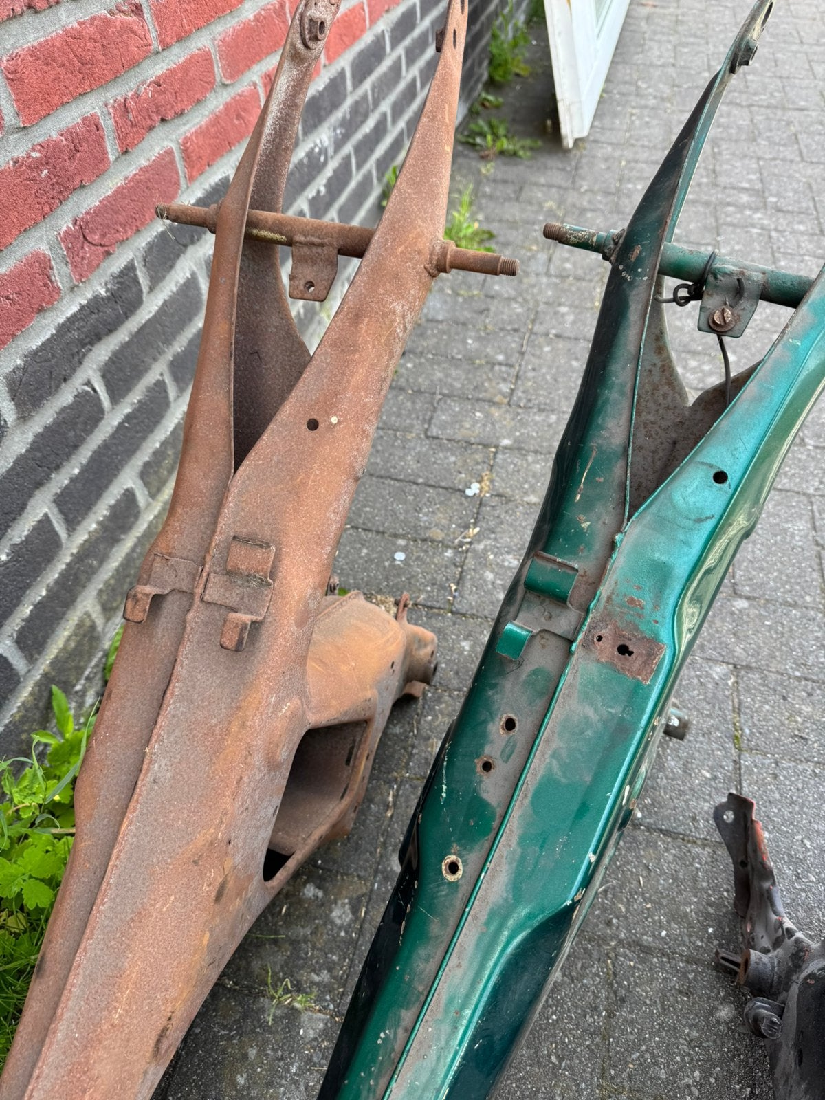 2x frame honda ss50 Z, Fietsen en Brommers, Ophalen, Zo goed als nieuw, Frame, Overige merken