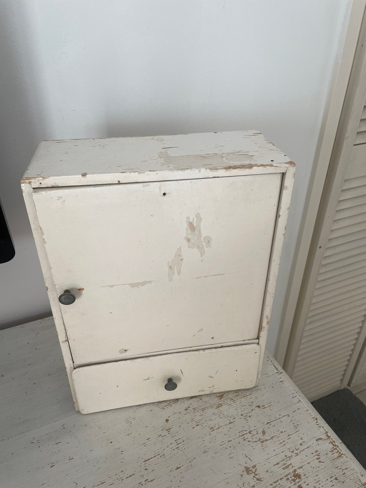 Lief klein brocante houten kastje, Ophalen of Verzenden