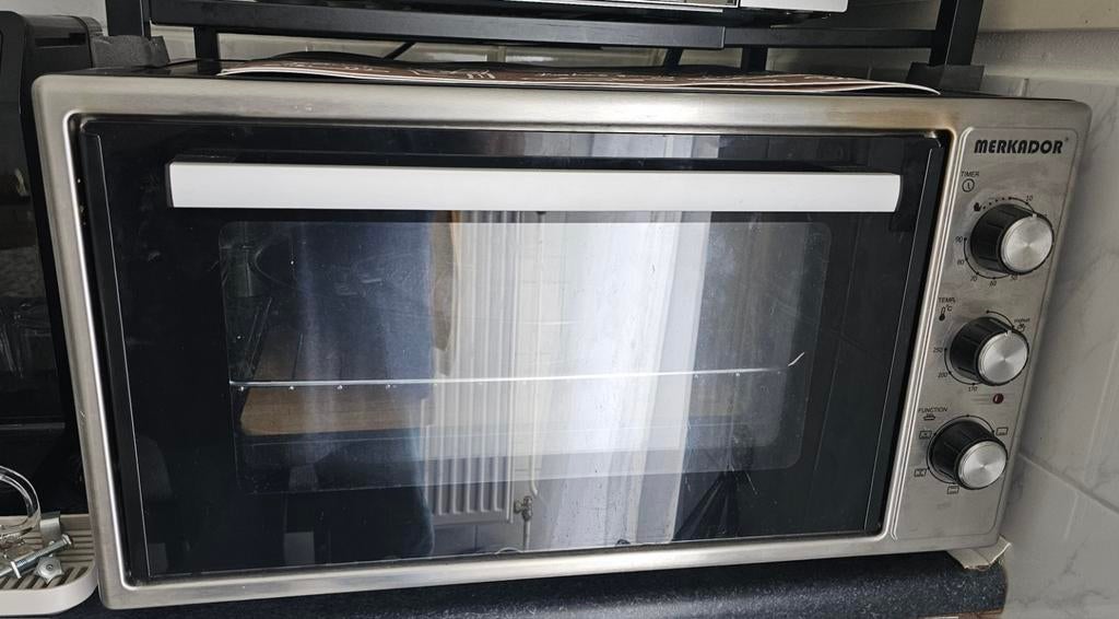 Merkador L Vrijstaande Oven met Hete-luchtfunctie, Witgoed en Apparatuur, Ovens, Ophalen, Minder dan 45 cm, Overige merken, Hete lucht