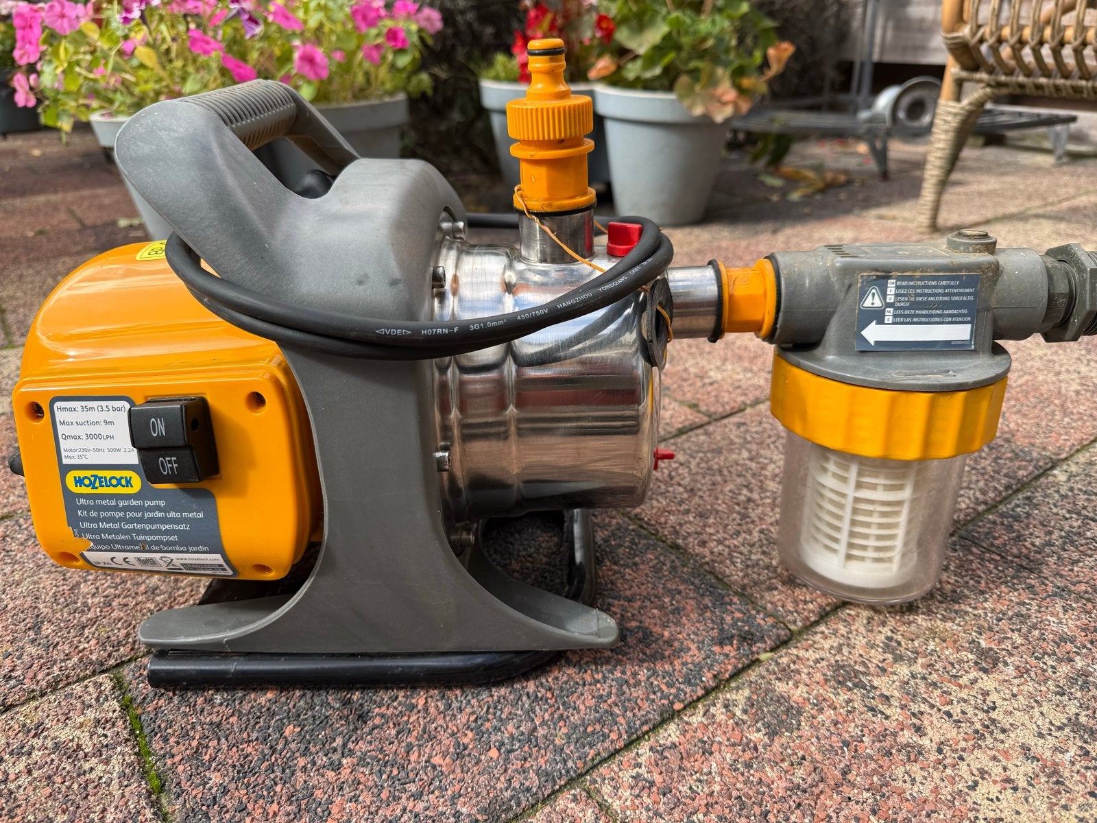 Hozelock Ultra Metal Tuinpomp met filter en slang, Tuin en Terras, Ophalen, Zo goed als nieuw, Elektrisch, Besproeiingspomp