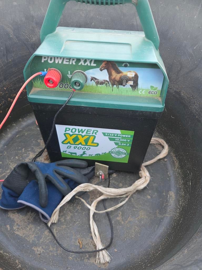 accu stroomkast compleet met batterij en aardpen en aansluit, Ophalen of Verzenden
