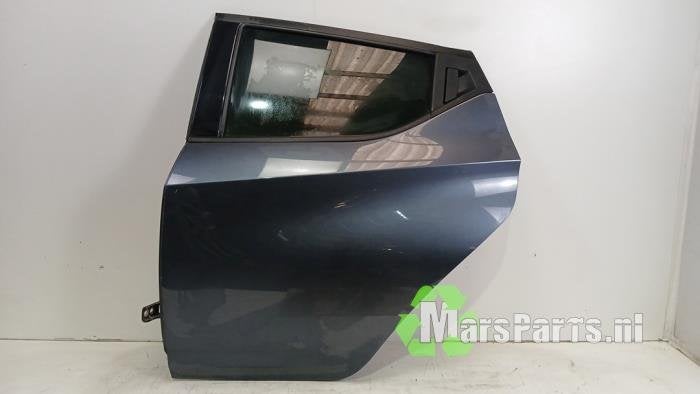 Portier 4Deurs links-achter van een Nissan Micra