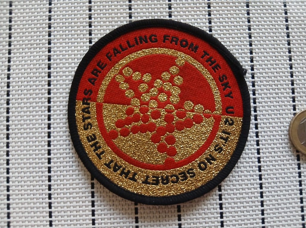 U2  erg mooie vintage 1994 Zoo tv tour patch 18 + goud print, Verzenden, Nieuw, Kleding