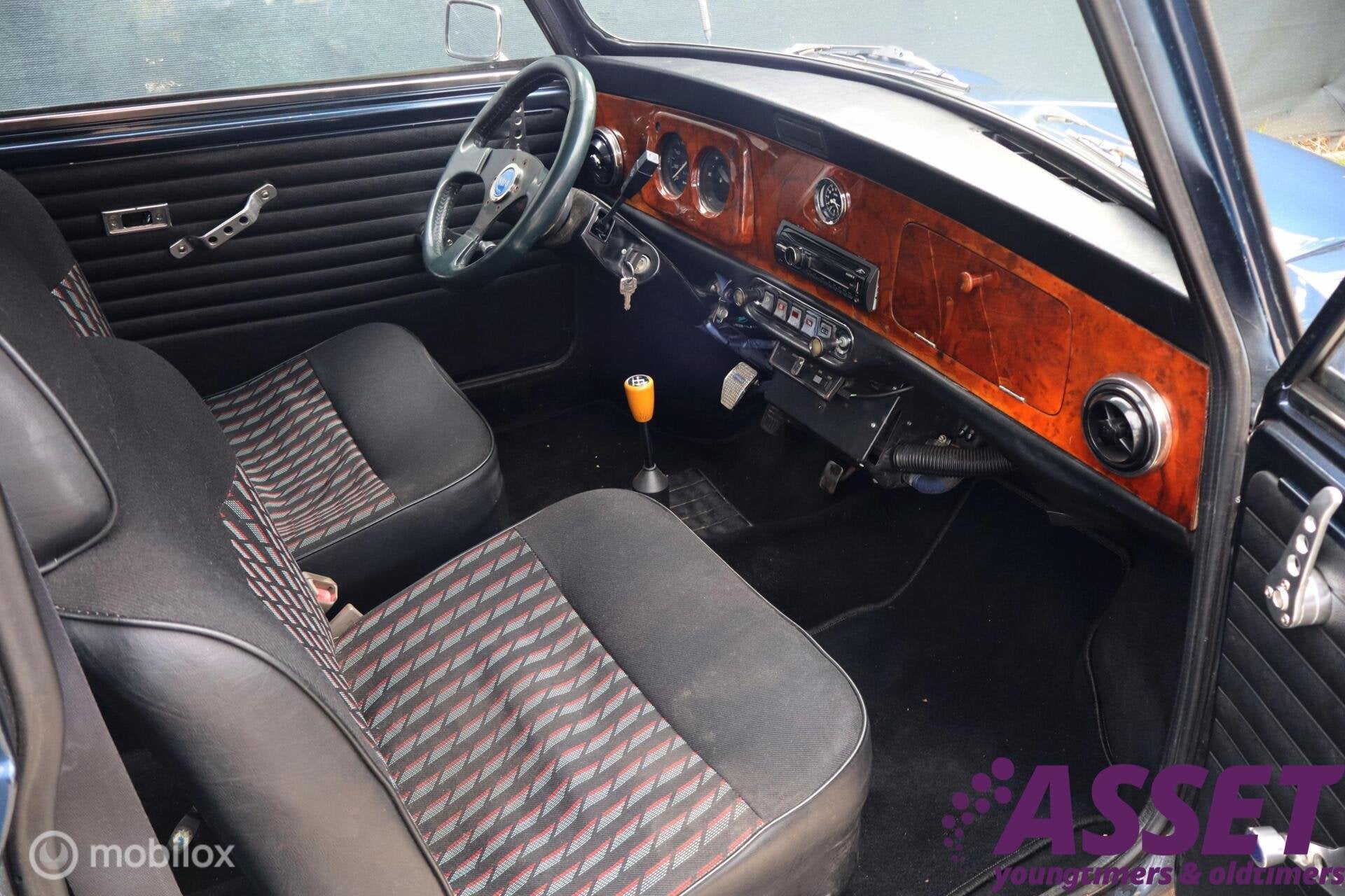 Austin Mini 1000 Mayfair | NL auto | apk 07-2028 | Classic, Auto's, Voorwielaandrijving, Stof, Gebruikt, Zwart