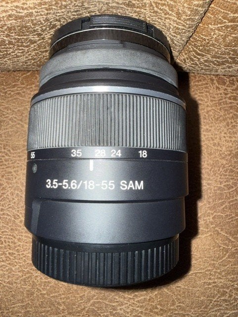Sony  lens18-55mm DT 3.5-5.6/18-55 N50, Audio, Tv en Foto, Fotografie | Lenzen en Objectieven, Ophalen of Verzenden, Gebruikt