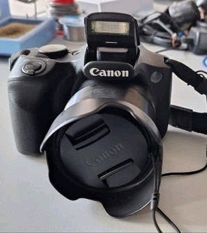 Canon PowerShot SX540 HS Bridgecamera met 50x optische zoom, Audio, Tv en Foto, Ingebouwde flitser, Ophalen of Verzenden, Zo goed als nieuw