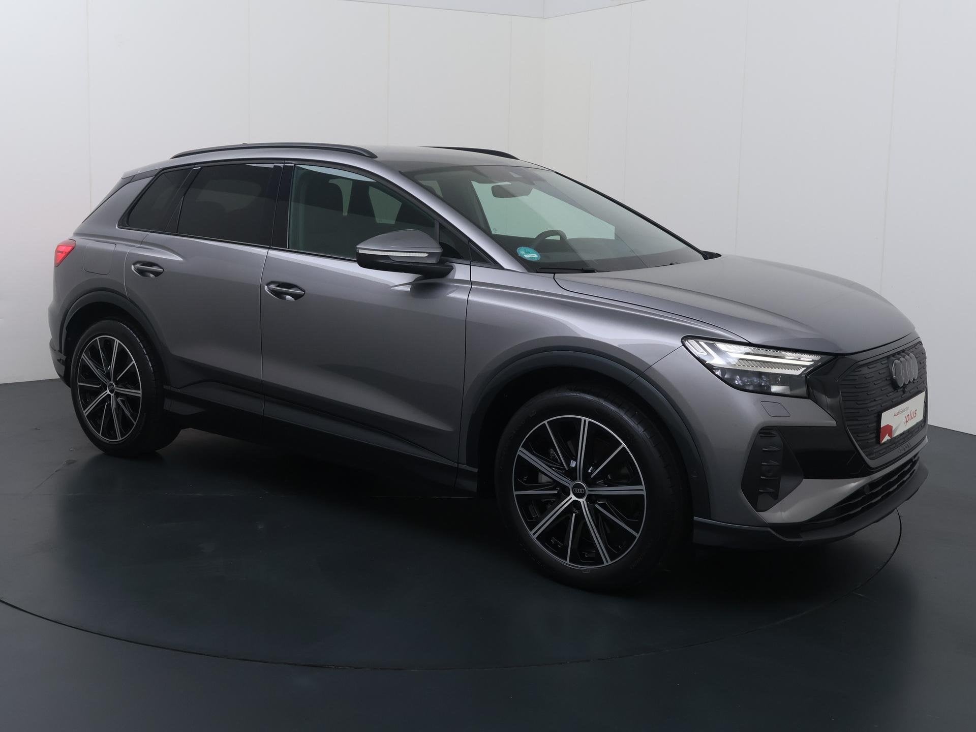 Audi Q4 e-tron 45 Advanced edition 82 kWh | 286 PK | SoH 100, Auto's, Audi, Gebruikt, Zwart, 82 kWh, Met garantie (alle)