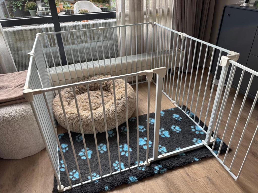 Hondenbench wit hekwerk, Dieren en Toebehoren, Ophalen, Zo goed als nieuw