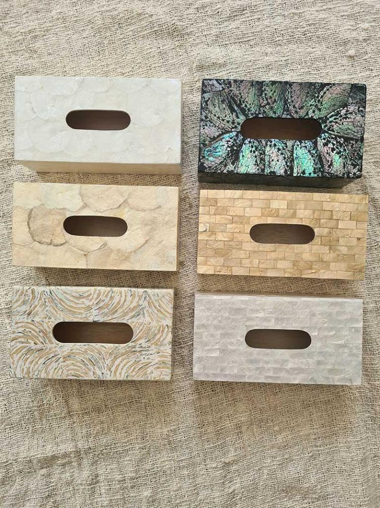 Schelpen tissue box uit Bali, Huis en Inrichting, Boho, Ophalen of Verzenden, Natuurlijk materiaal, Tropical home