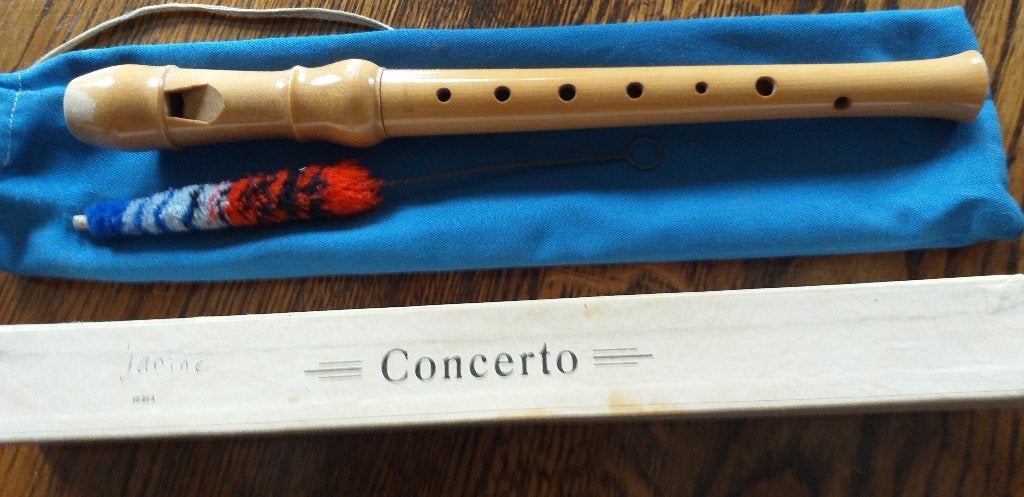 Houten blokfluit Concerto met hoes en schoonmaakborstel, Ophalen, Gebruikt, Sopraan of Sopranino, Met koffer, hoes of etui
